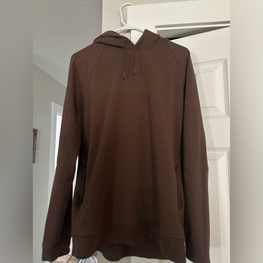 Large Men’s solid brown lulu hoodie